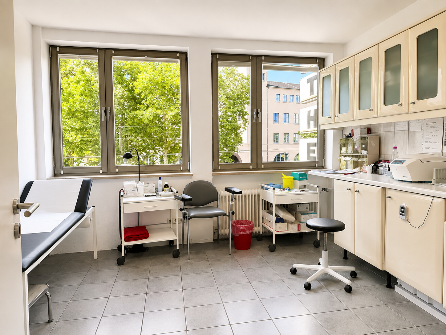 Behandlungszimmer der Praxis